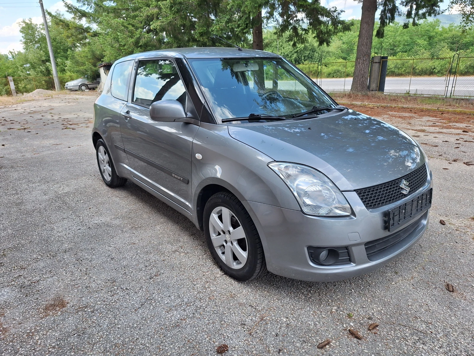 Suzuki Swift 1, 3i* Клима - изображение 7