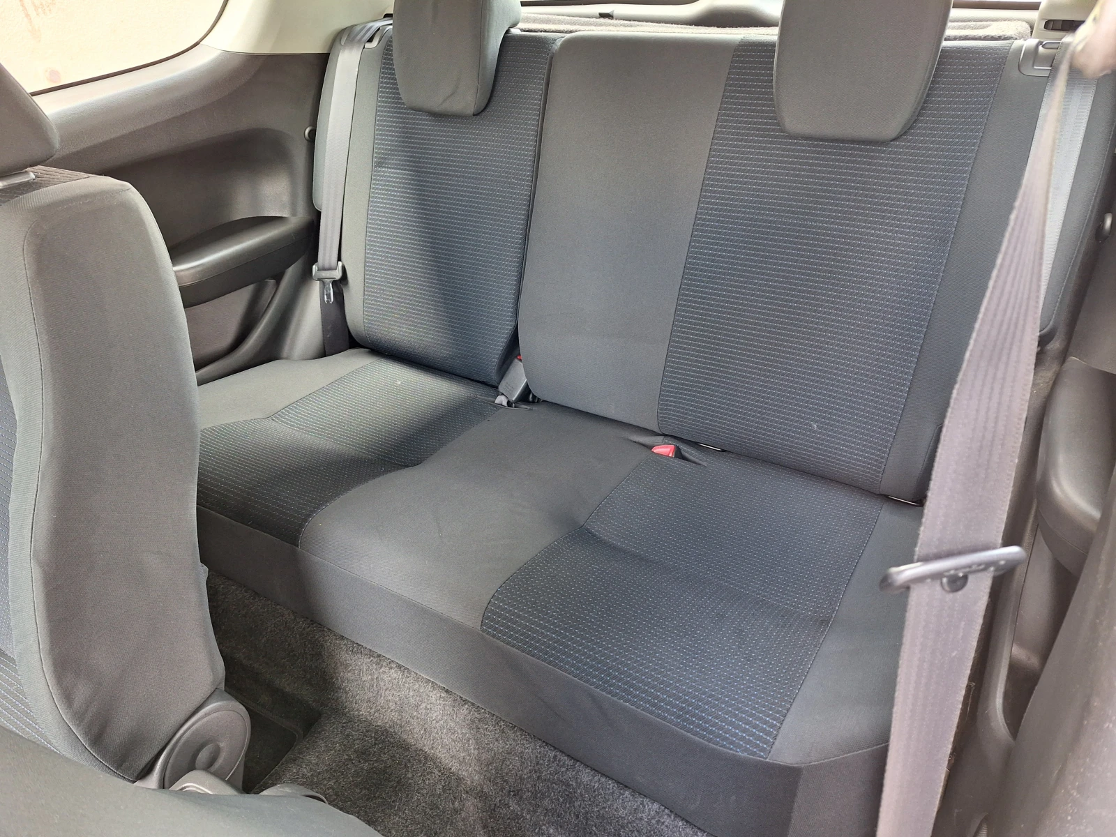 Suzuki Swift 1, 3i* Клима - изображение 10