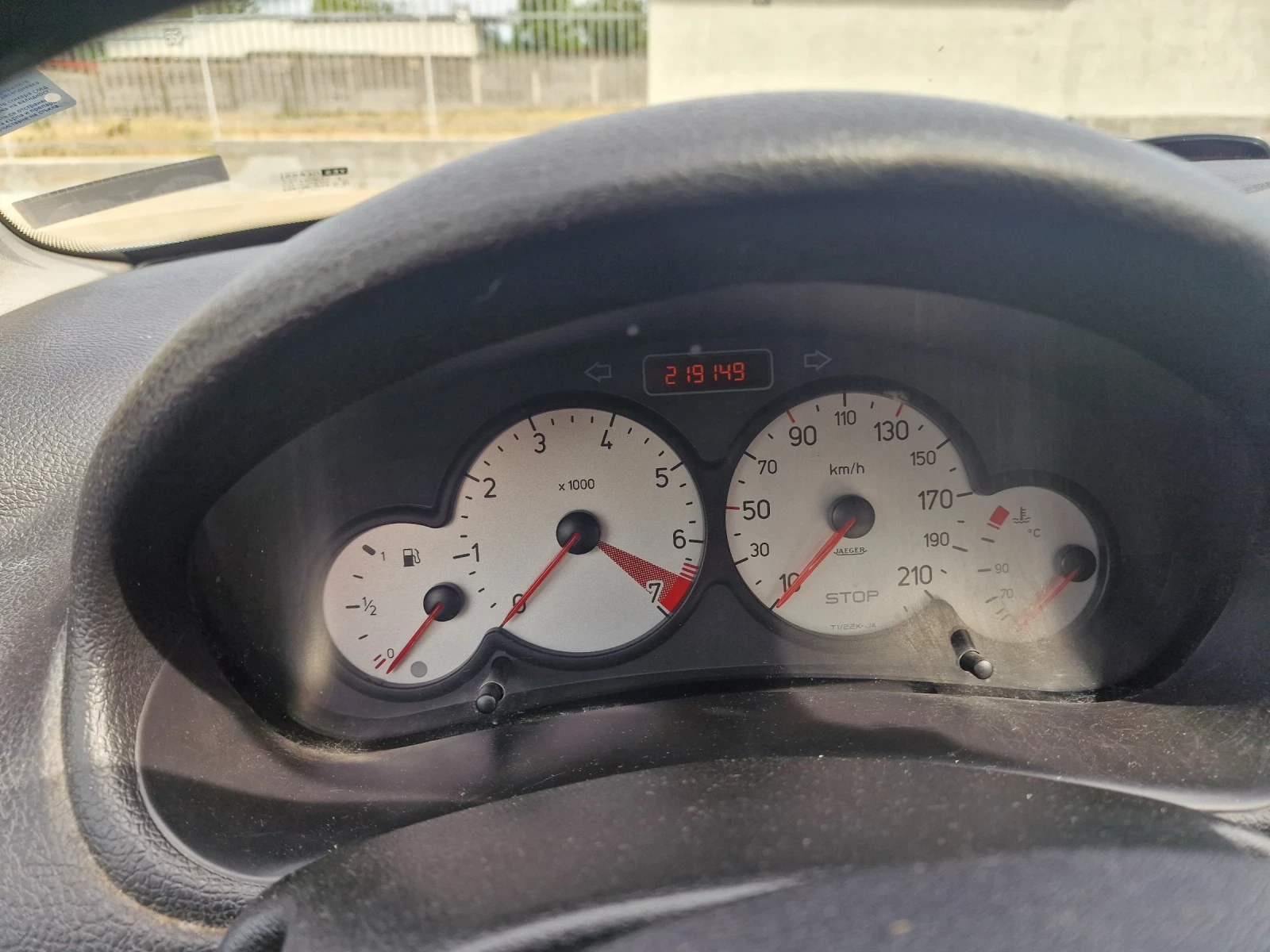 Peugeot 206 1.4 75kc - изображение 10