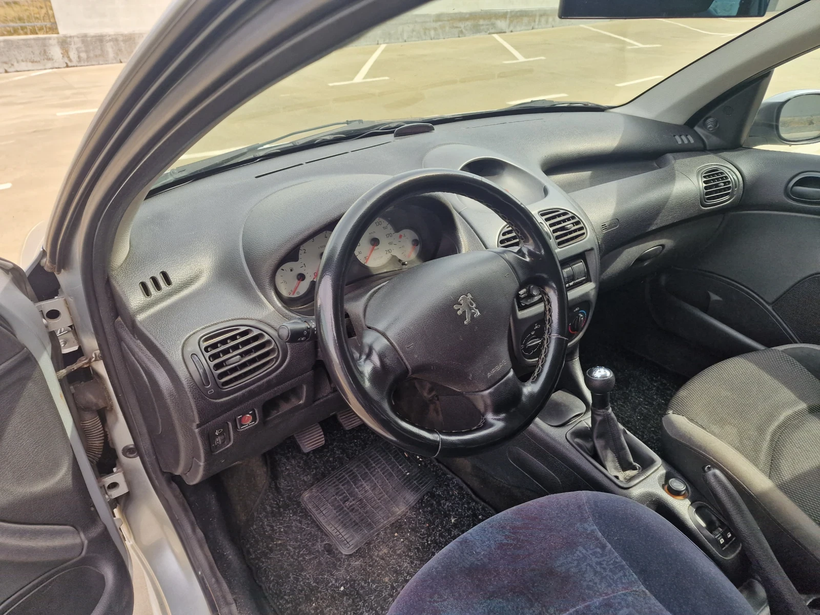 Peugeot 206 1.4 75kc - изображение 9