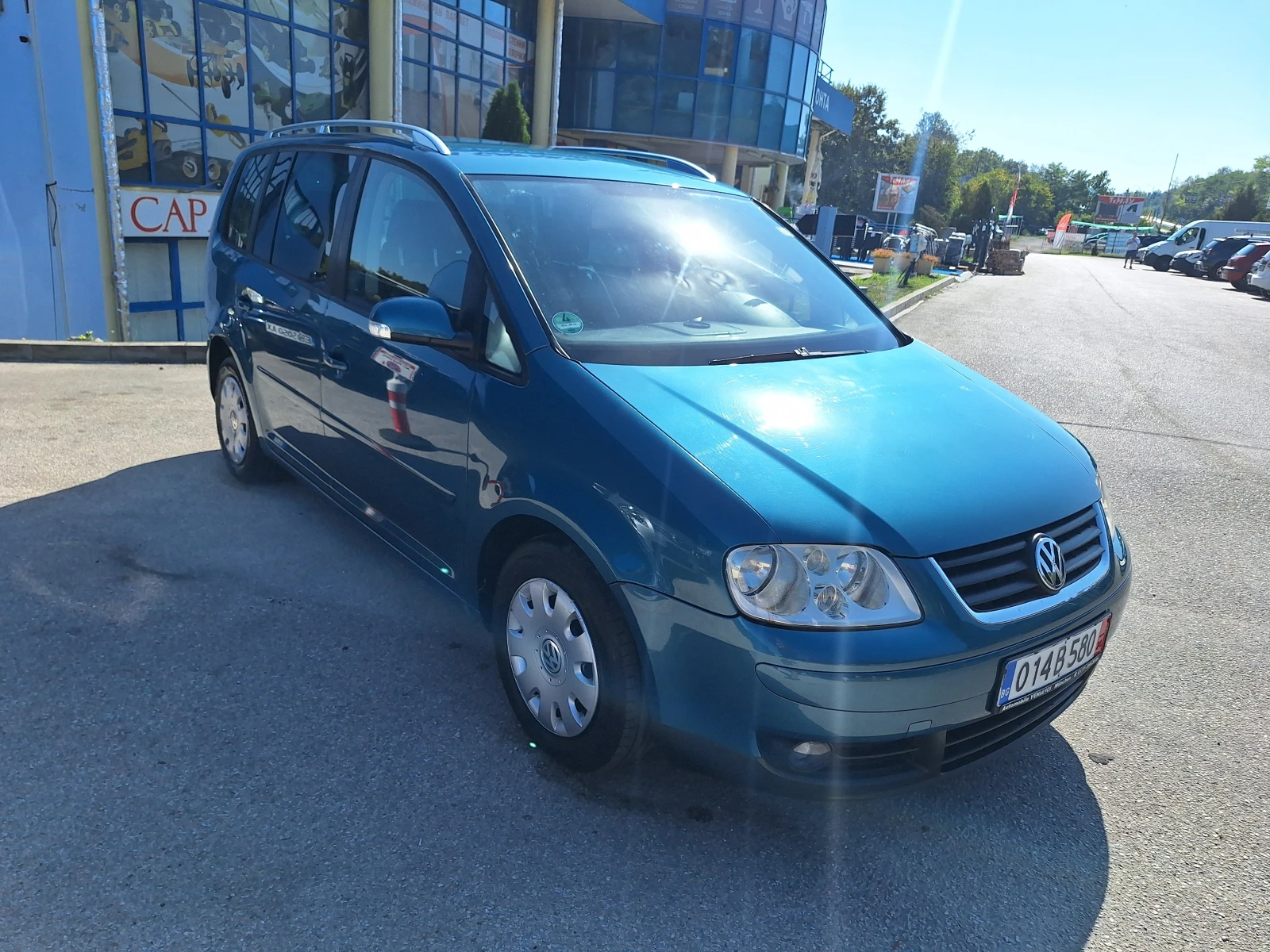 VW Touran 2.0TDI  - изображение 2