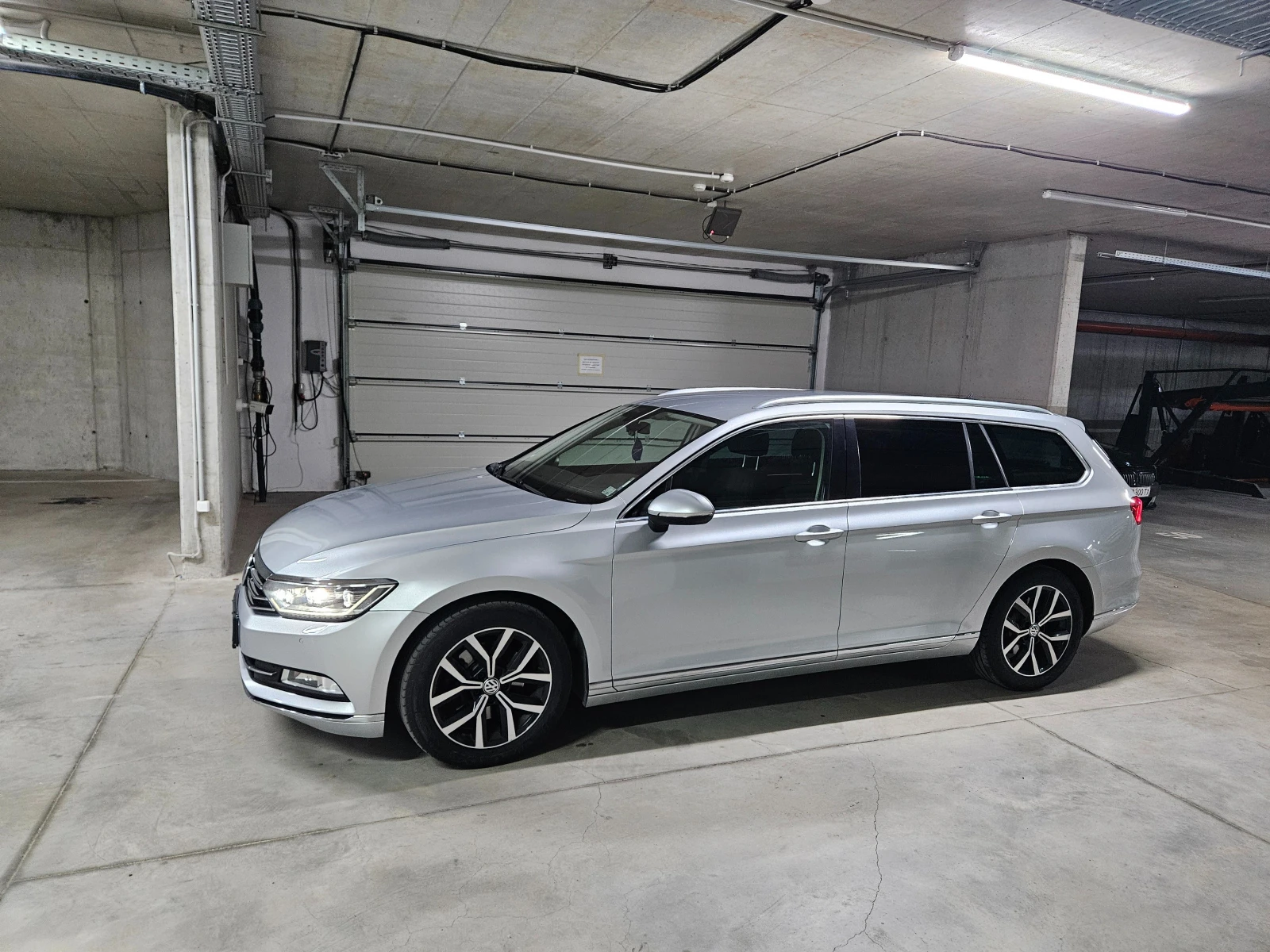 VW Passat Variant Highline Full - изображение 3