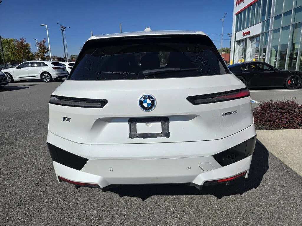 BMW iX xDrive40* Distronic* Камера* Шибидах*  - изображение 5