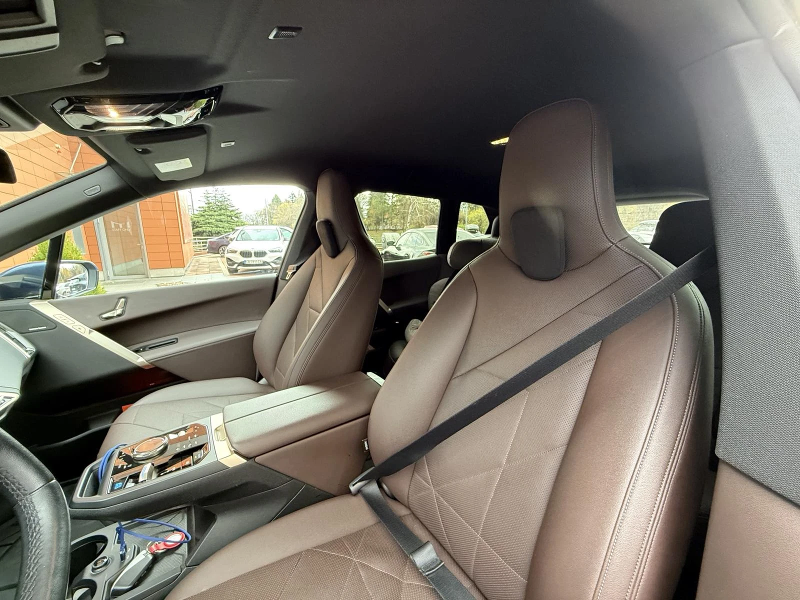 BMW iX xDrive40 - изображение 9