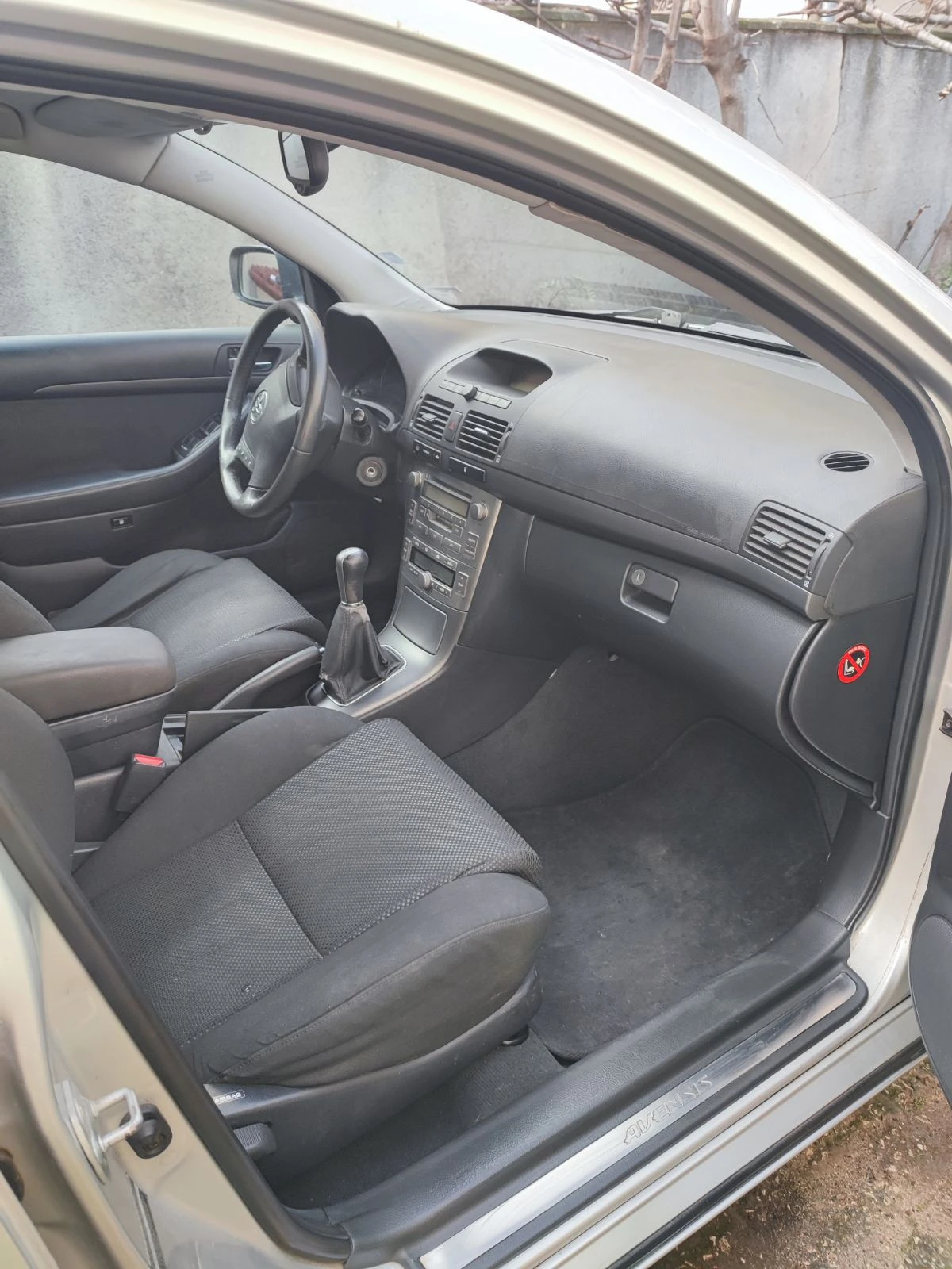 Toyota Avensis  - изображение 7