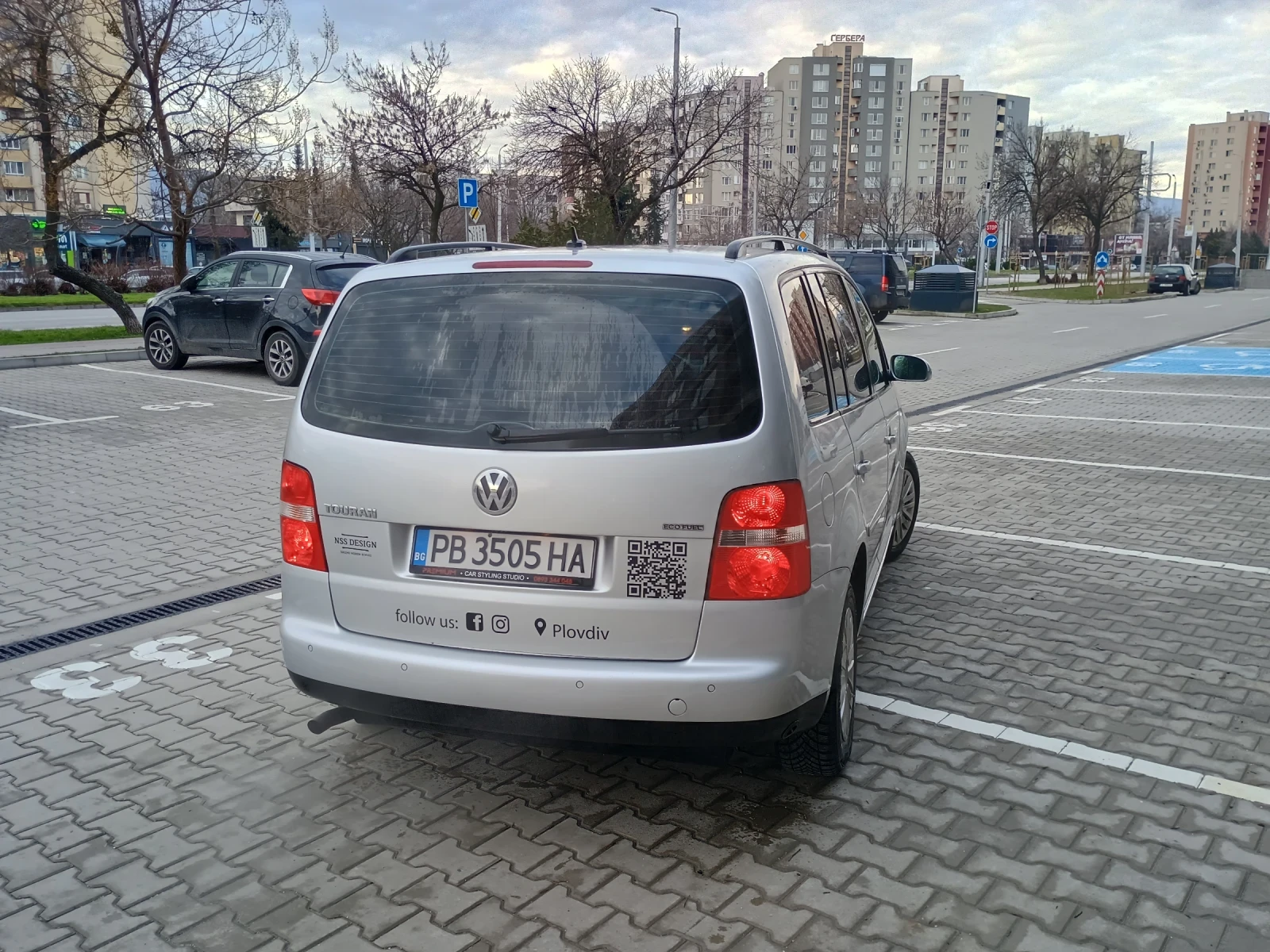 VW Touran 2.0 ekofuel  - изображение 4
