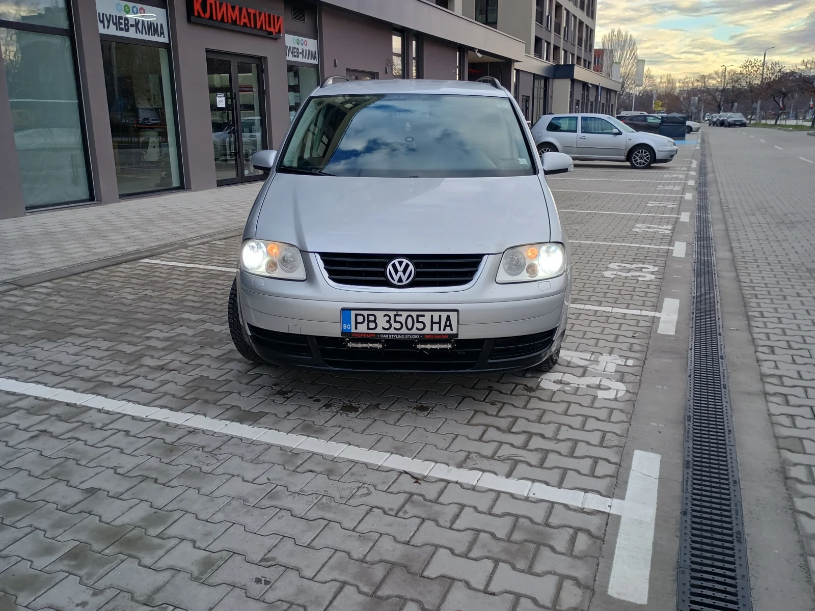 VW Touran 2.0 ekofuel  - изображение 2