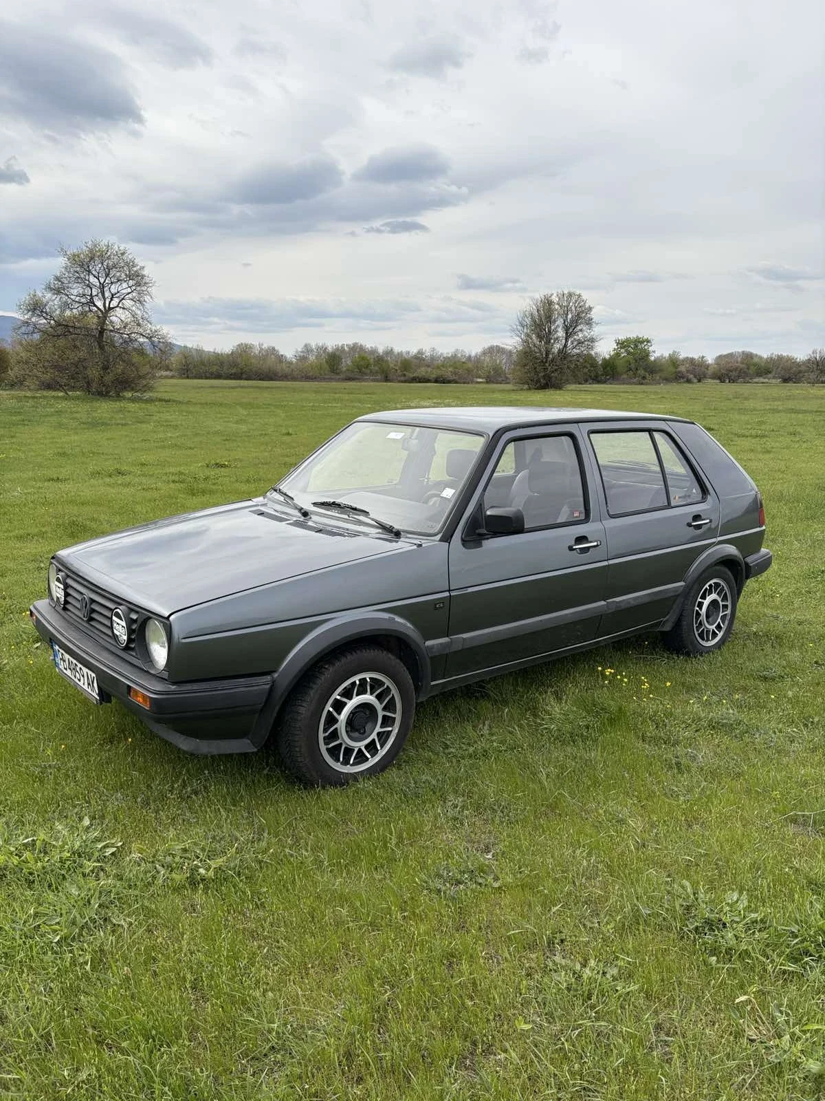 VW Golf 1.3 cat