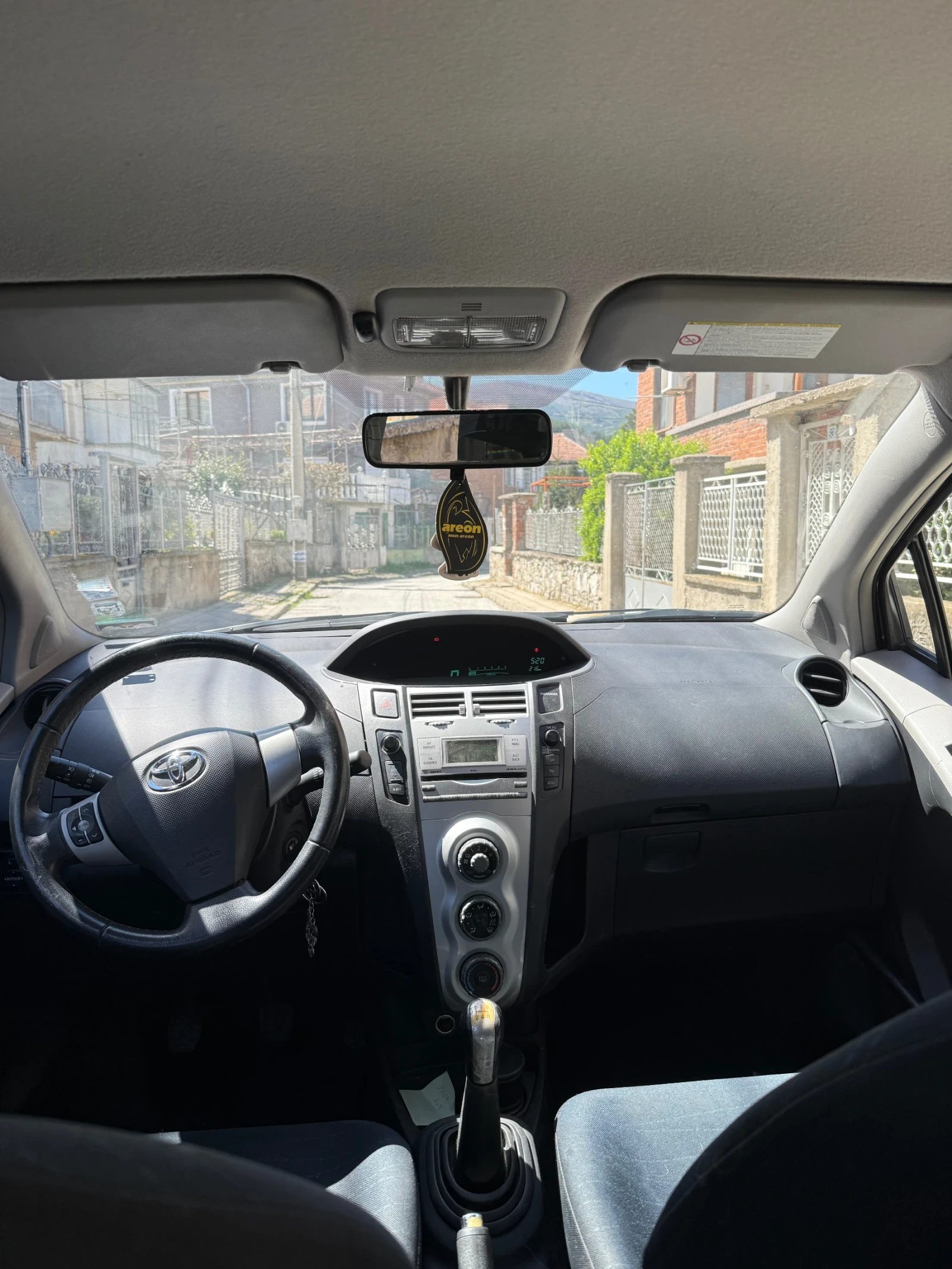 Toyota Yaris 1.4 Limited edition , снимка 8 - Автомобили и джипове - 54139861