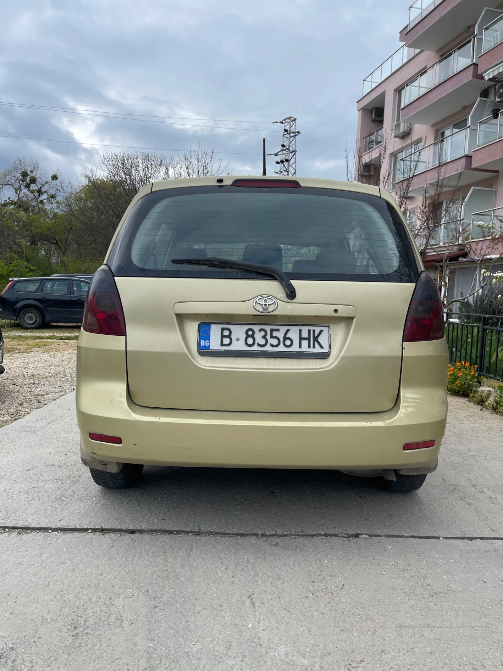 Toyota Corolla verso, снимка 4 - Автомобили и джипове - 54285729