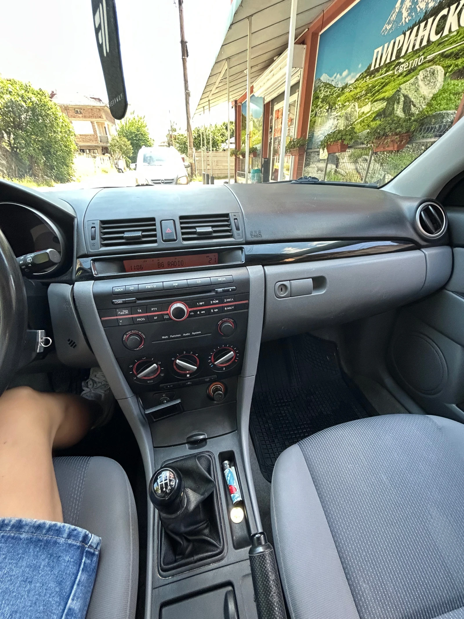 Mazda 3, снимка 7 - Автомобили и джипове - 54698994