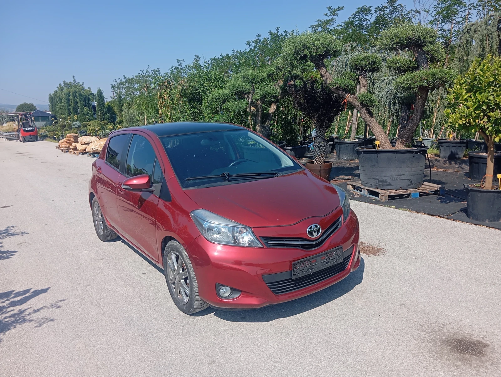 Toyota Yaris 1.3 бензин , снимка 5 - Автомобили и джипове - 55569775