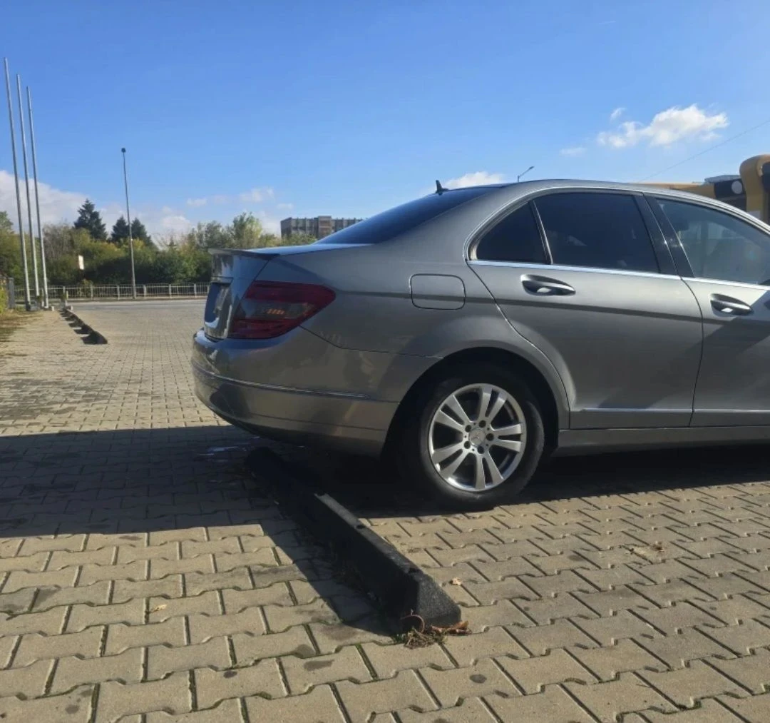 Mercedes-Benz C 200, снимка 5 - Автомобили и джипове - 56085714