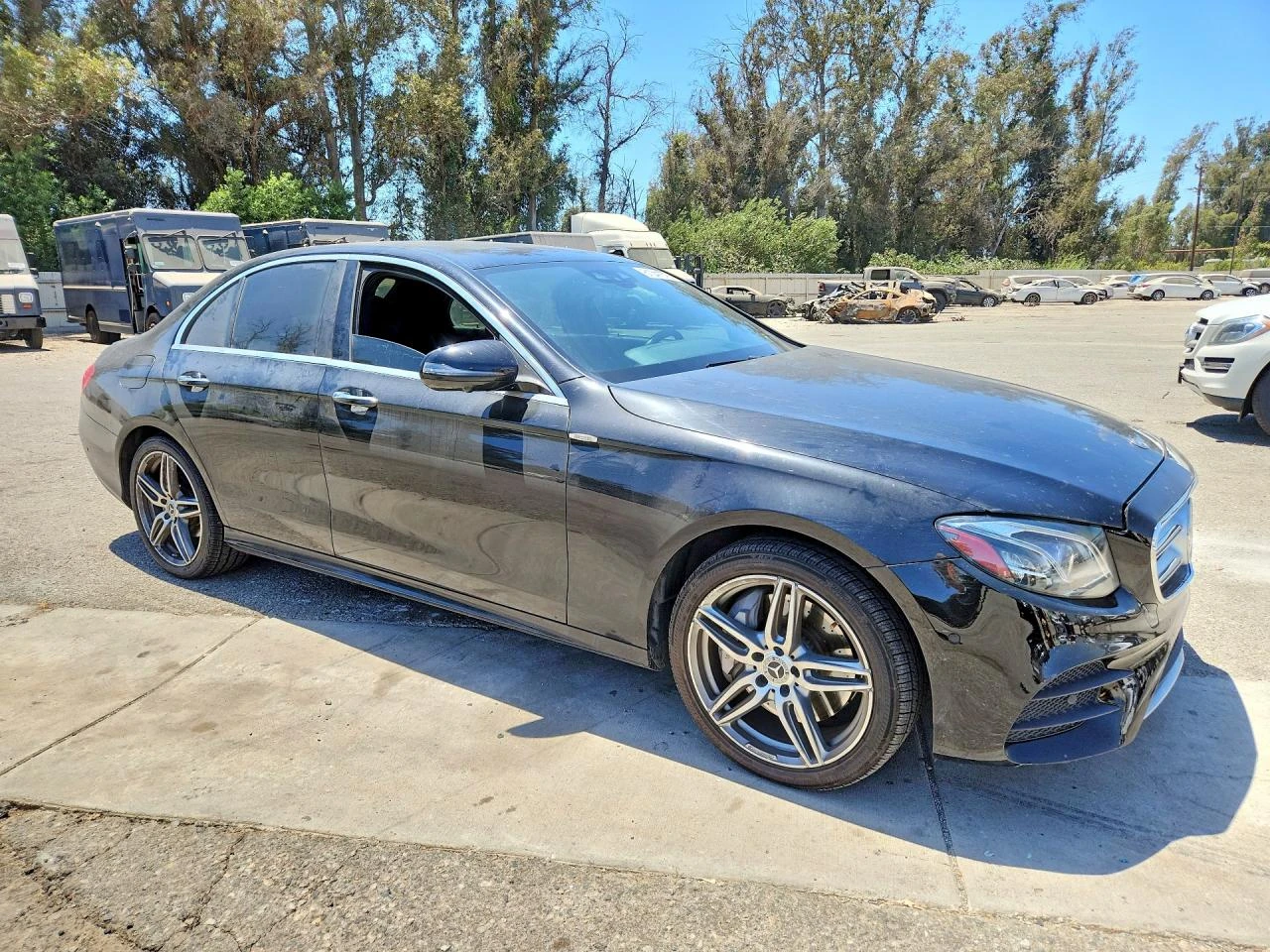 Mercedes-Benz E 300 2.0l, снимка 4 - Автомобили и джипове - 56086774