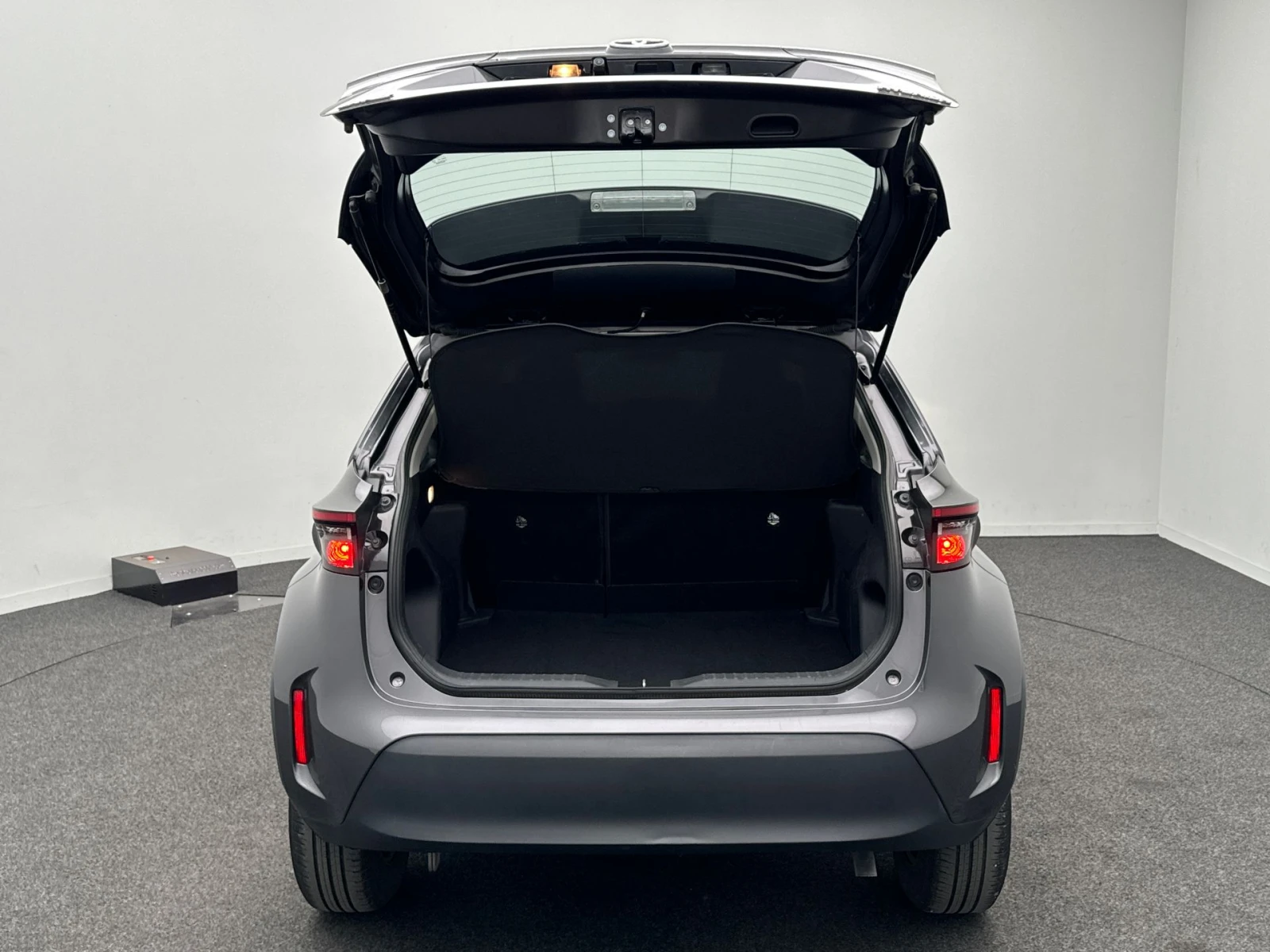 Toyota Yaris Cross 1.5 Hybrid Dynamic  | Mobile.bg � ����������� 9