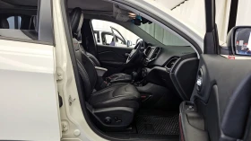 Jeep Cherokee TRAILHAWK / 3.2 / 4X4 / ОБДУХ / ПОДГРЕВ / ПАНОРАМА, снимка 11