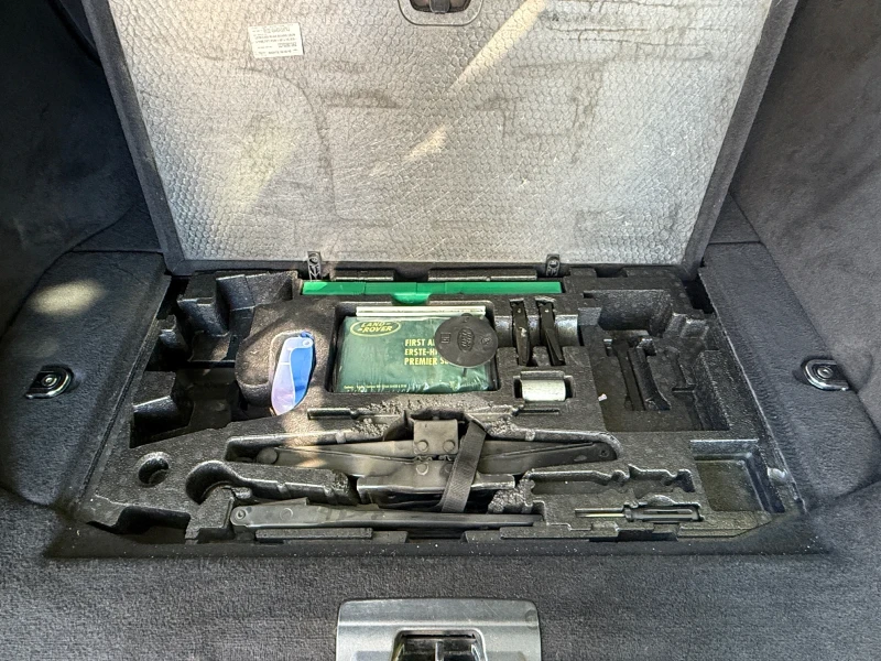 Land Rover Range Rover Sport, снимка 8 - Автомобили и джипове - 51772862