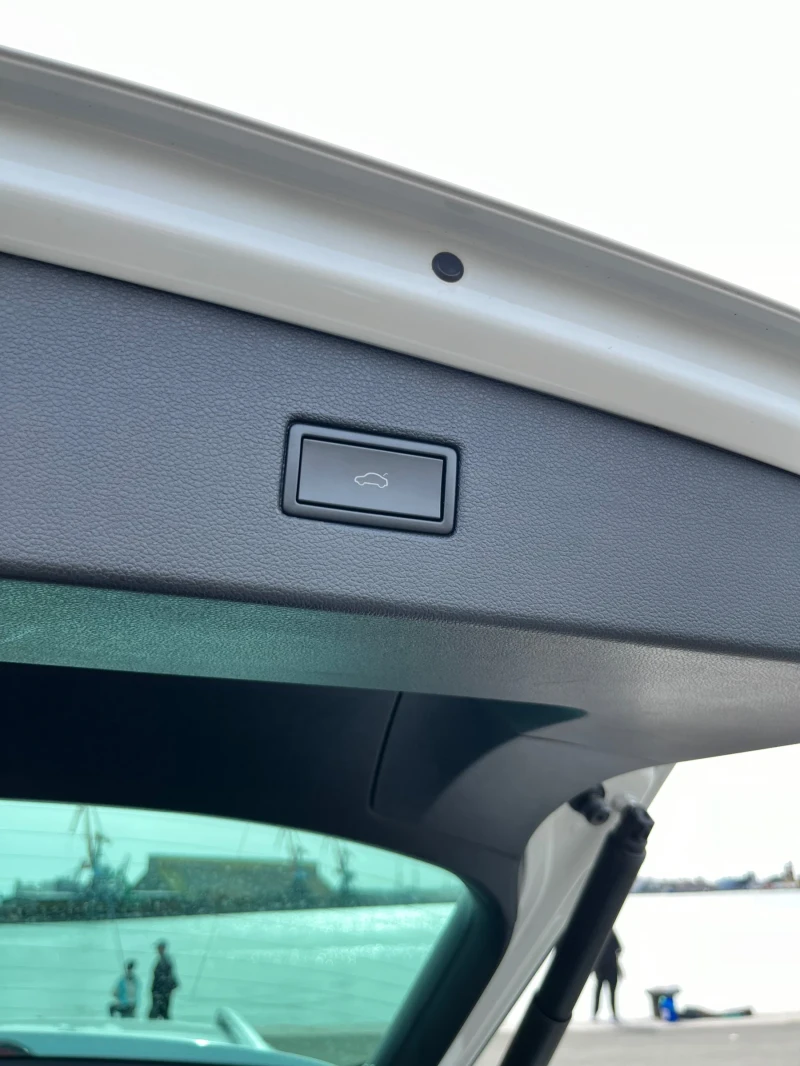 VW Tiguan, снимка 6 - Автомобили и джипове - 52568018