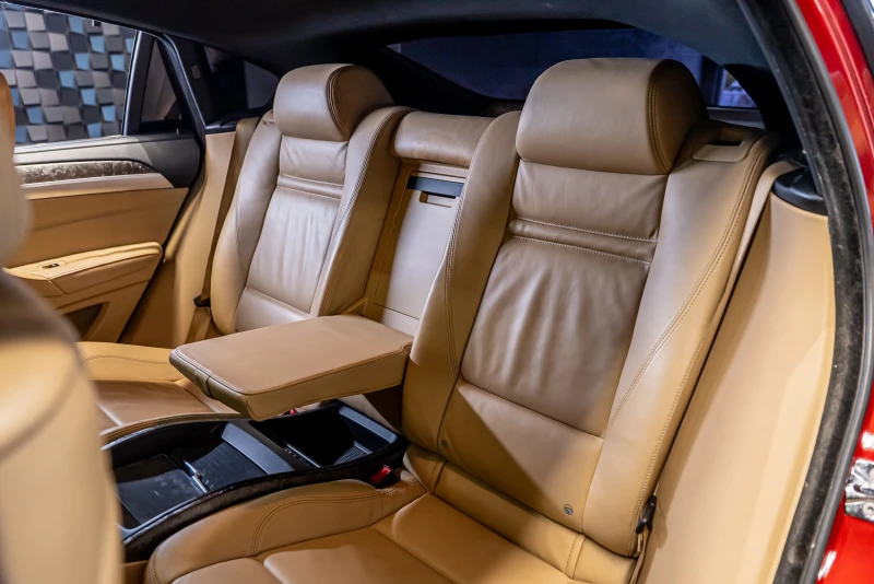 BMW X6 50i xDrive, снимка 16 - Автомобили и джипове - 51984148