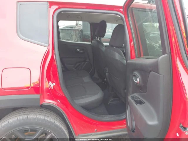 Jeep Renegade (RED) EDITION 4X4 - изображение 8