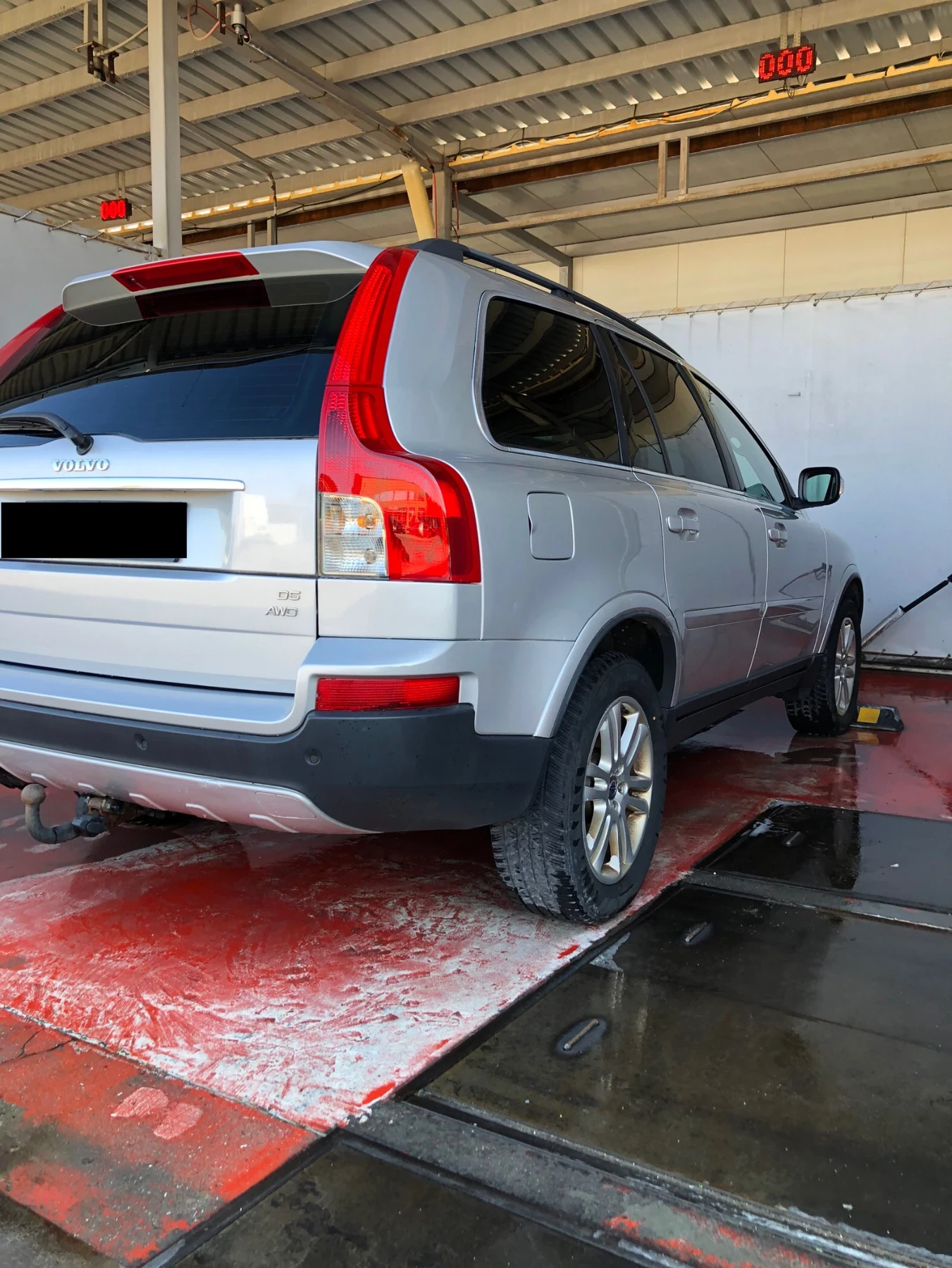 Volvo Xc90 2.4/D5/185k./4x4 - изображение 5