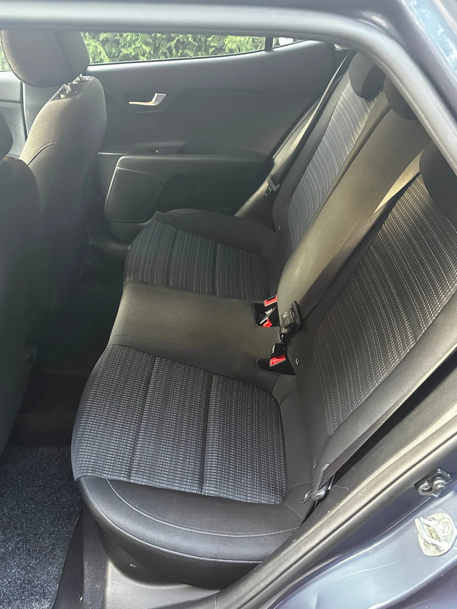 Kia Stonic | Mobile.bg   11