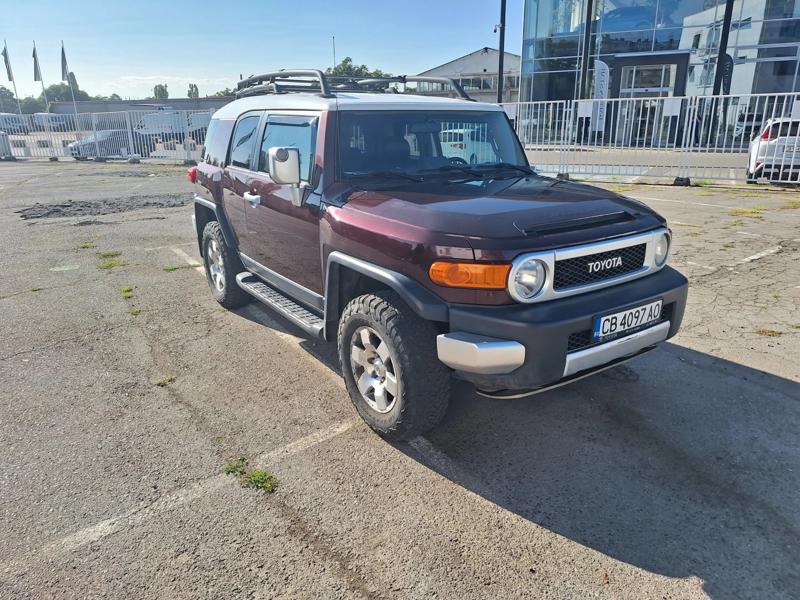 Toyota Tundra 5.7 Crew Max - изображение 2