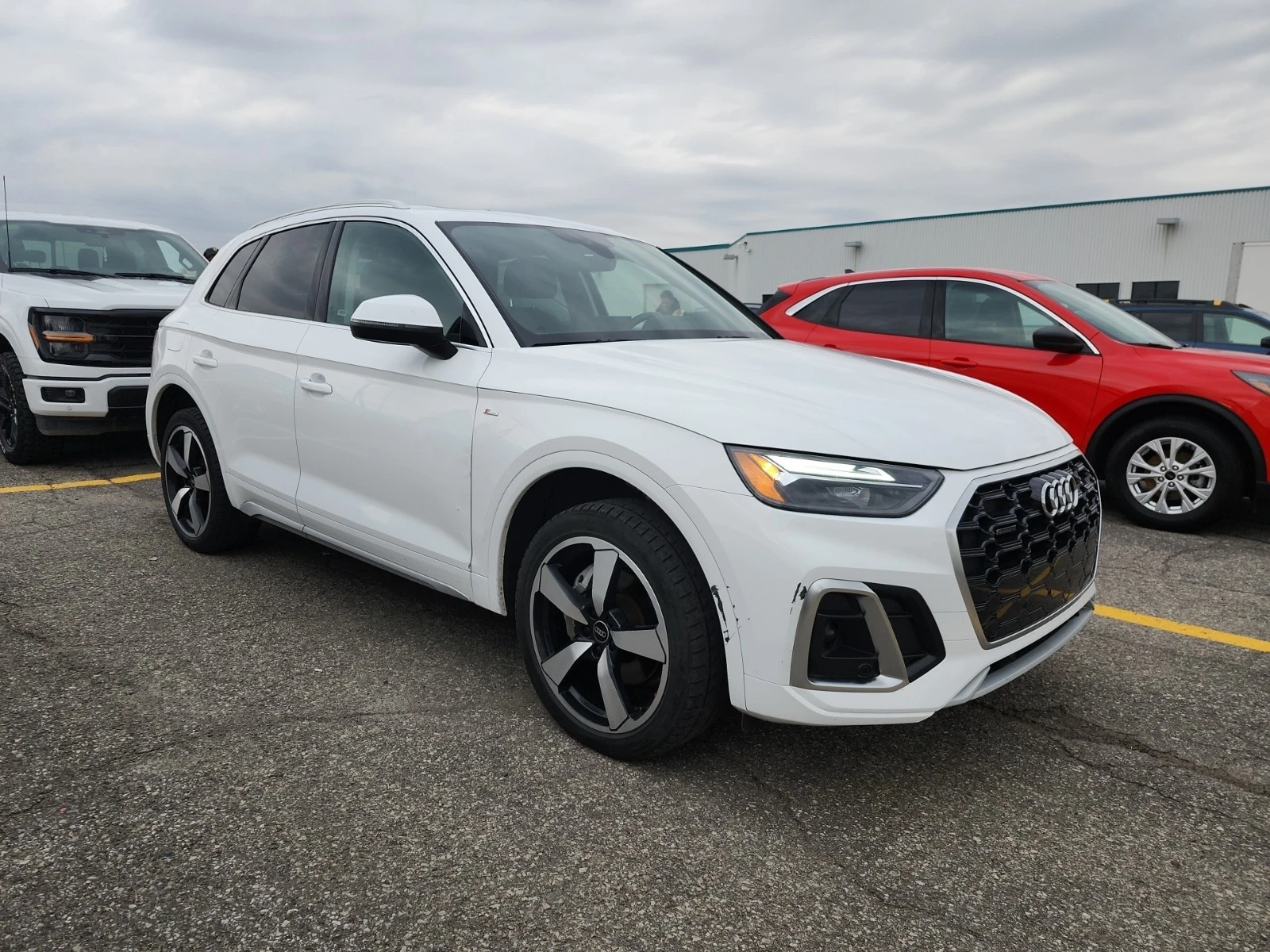 Audi Q5 PROGRESSIV * * CARFAX * * АВТО КРЕДИТ * *  - изображение 3