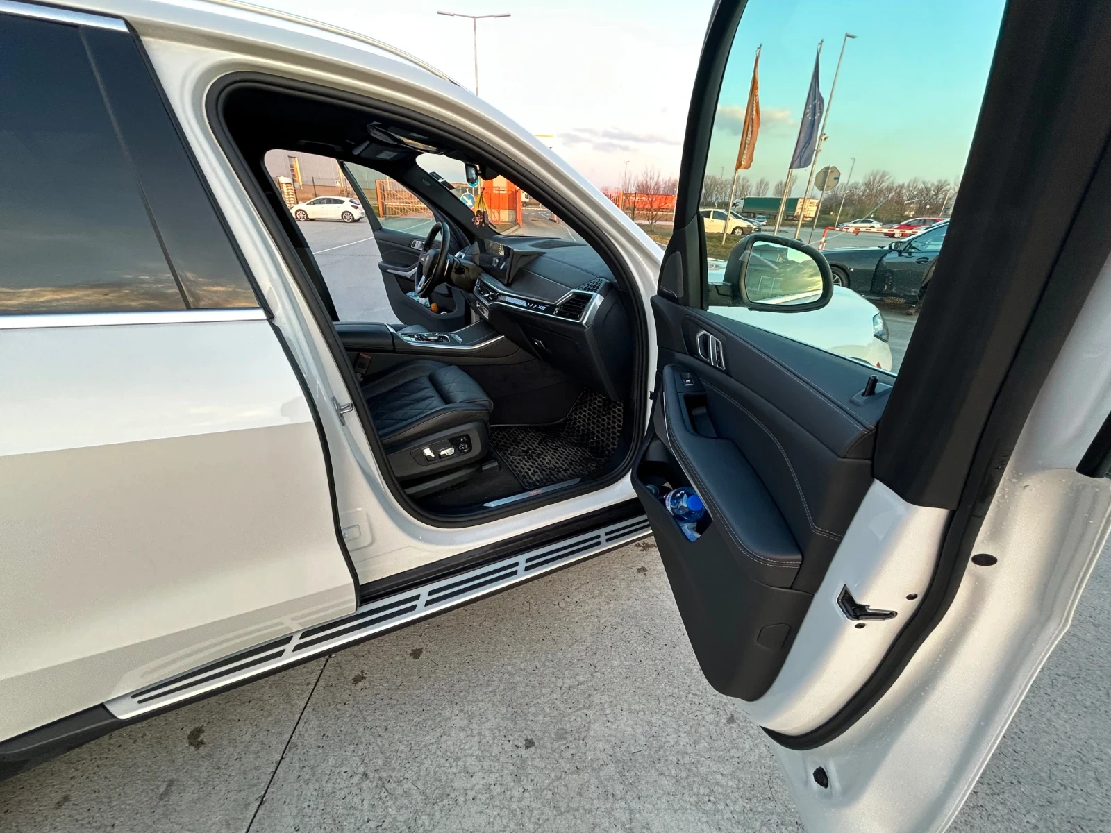 BMW X5 xDrive40i - Най-високо ниво на оборудване!, снимка 14 - Автомобили и джипове - 53748407