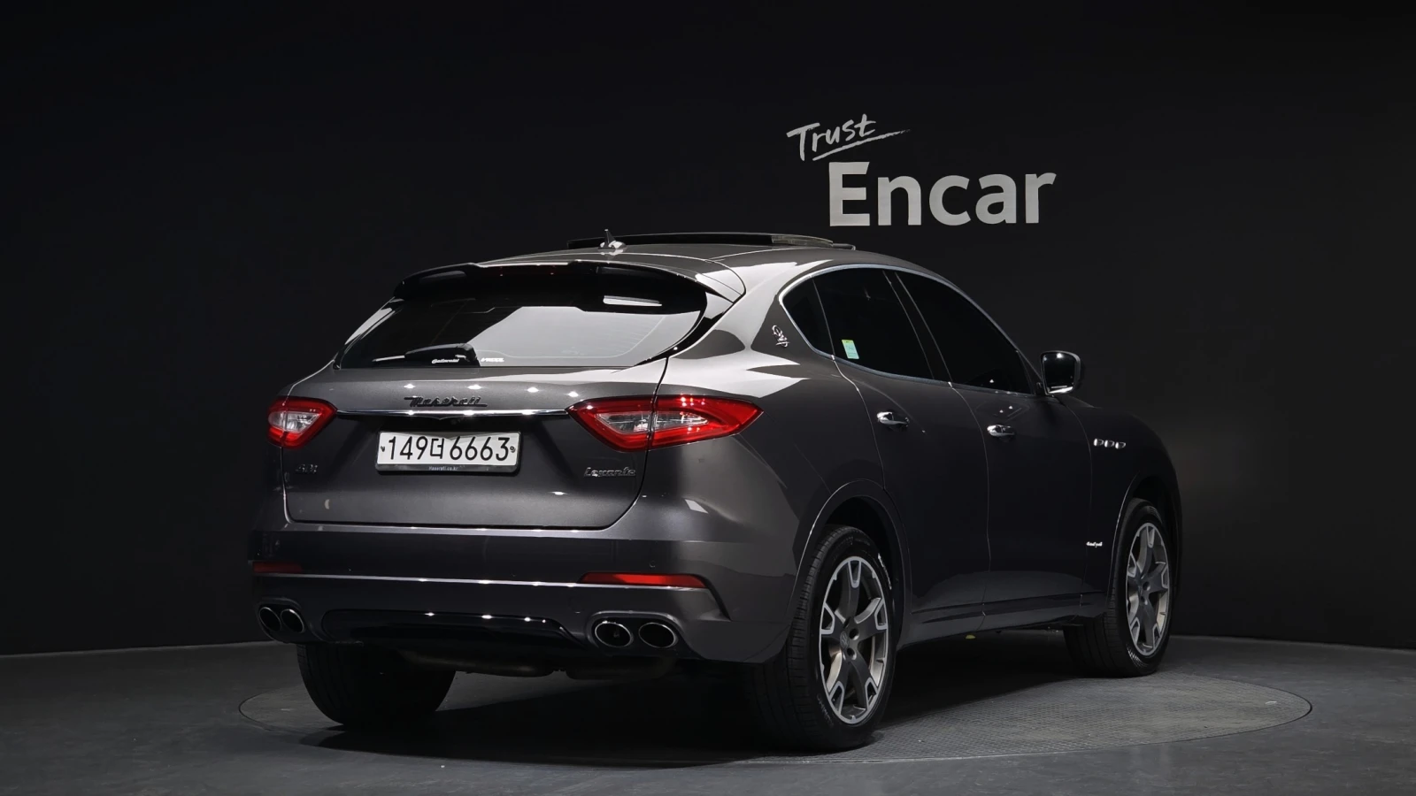 Maserati Levante 3.0 AWD Sport | Panoramic Roof, снимка 2 - Автомобили и джипове - 54699722