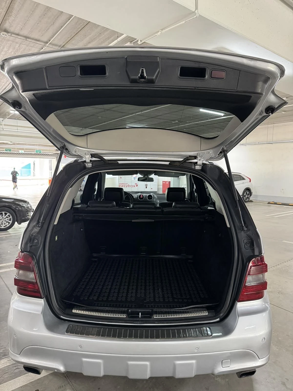 Mercedes-Benz ML 320 AMG, снимка 6 - Автомобили и джипове - 54826152
