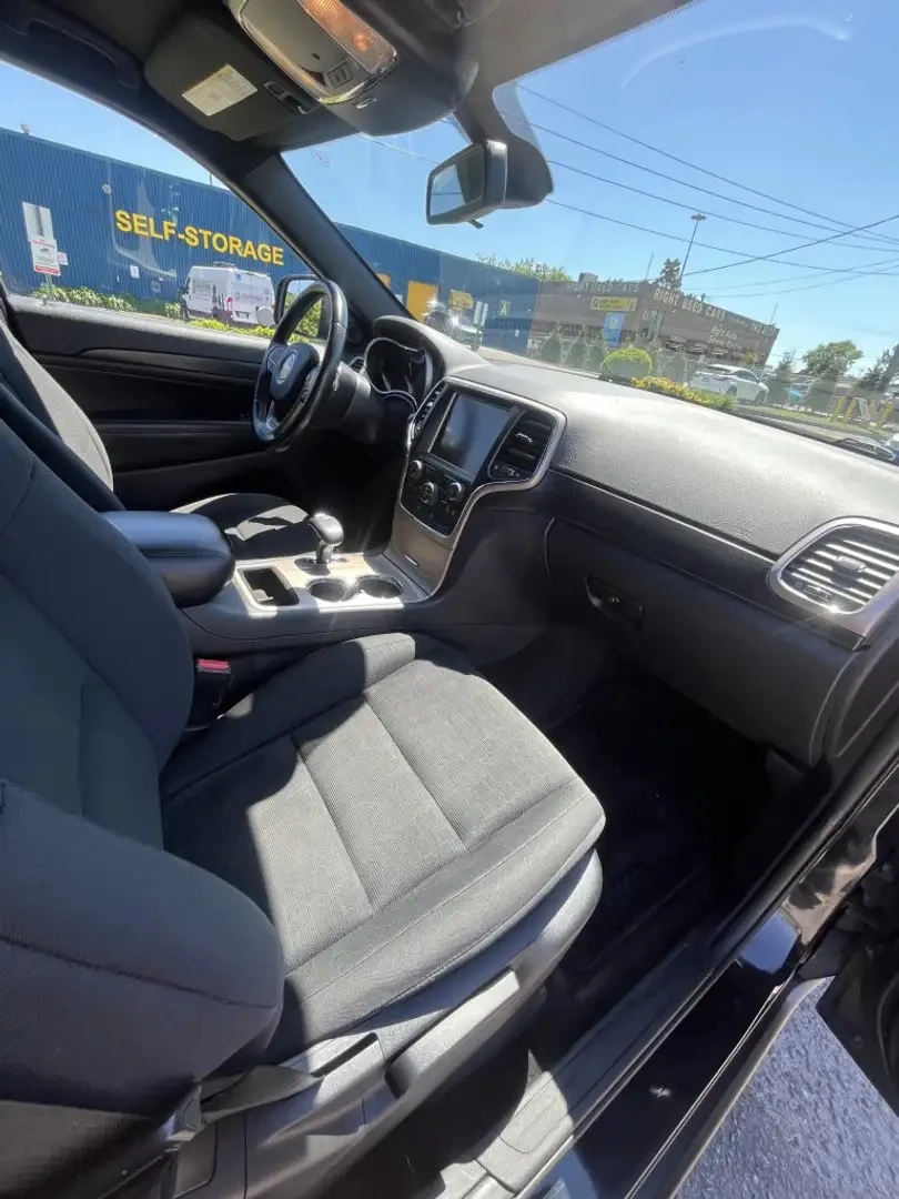 Jeep Grand cherokee Laredo ЦЕНА ДО БЪЛГАРИЯ АВТОКРЕДИТ, снимка 12 - Автомобили и джипове - 55437234