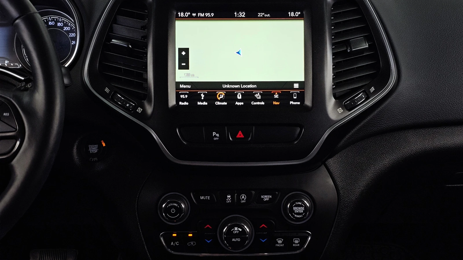 Jeep Cherokee TRAILHAWK / 3.2 / 4X4 / ОБДУХ / ПОДГРЕВ / ПАНОРАМА, снимка 14 - Автомобили и джипове - 55527347