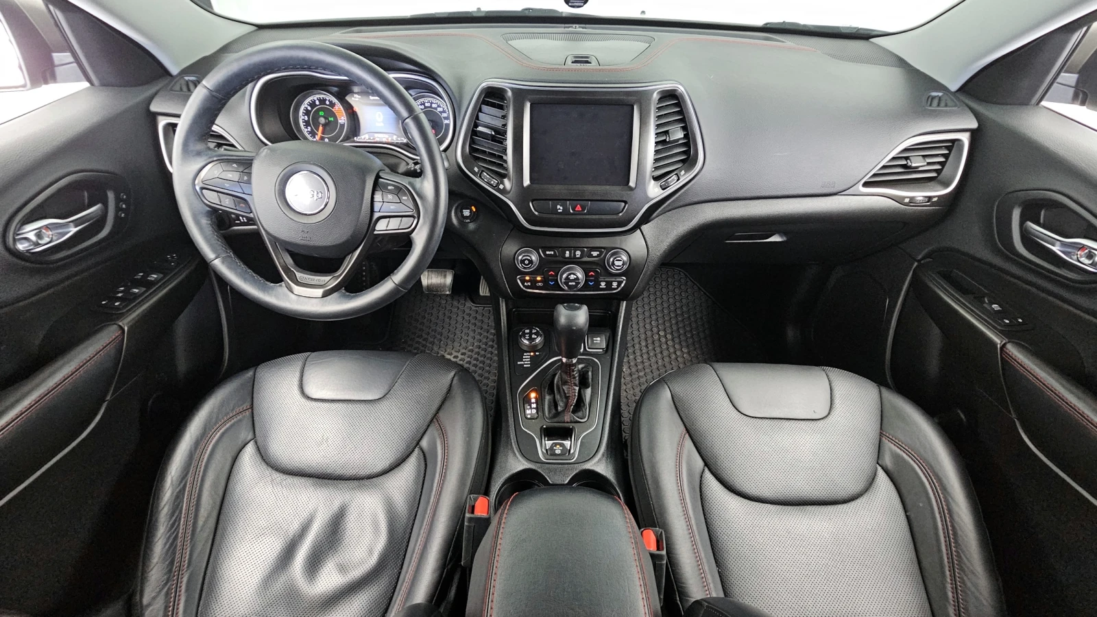 Jeep Cherokee TRAILHAWK / 3.2 / 4X4 / ОБДУХ / ПОДГРЕВ / ПАНОРАМА, снимка 7 - Автомобили и джипове - 55527347