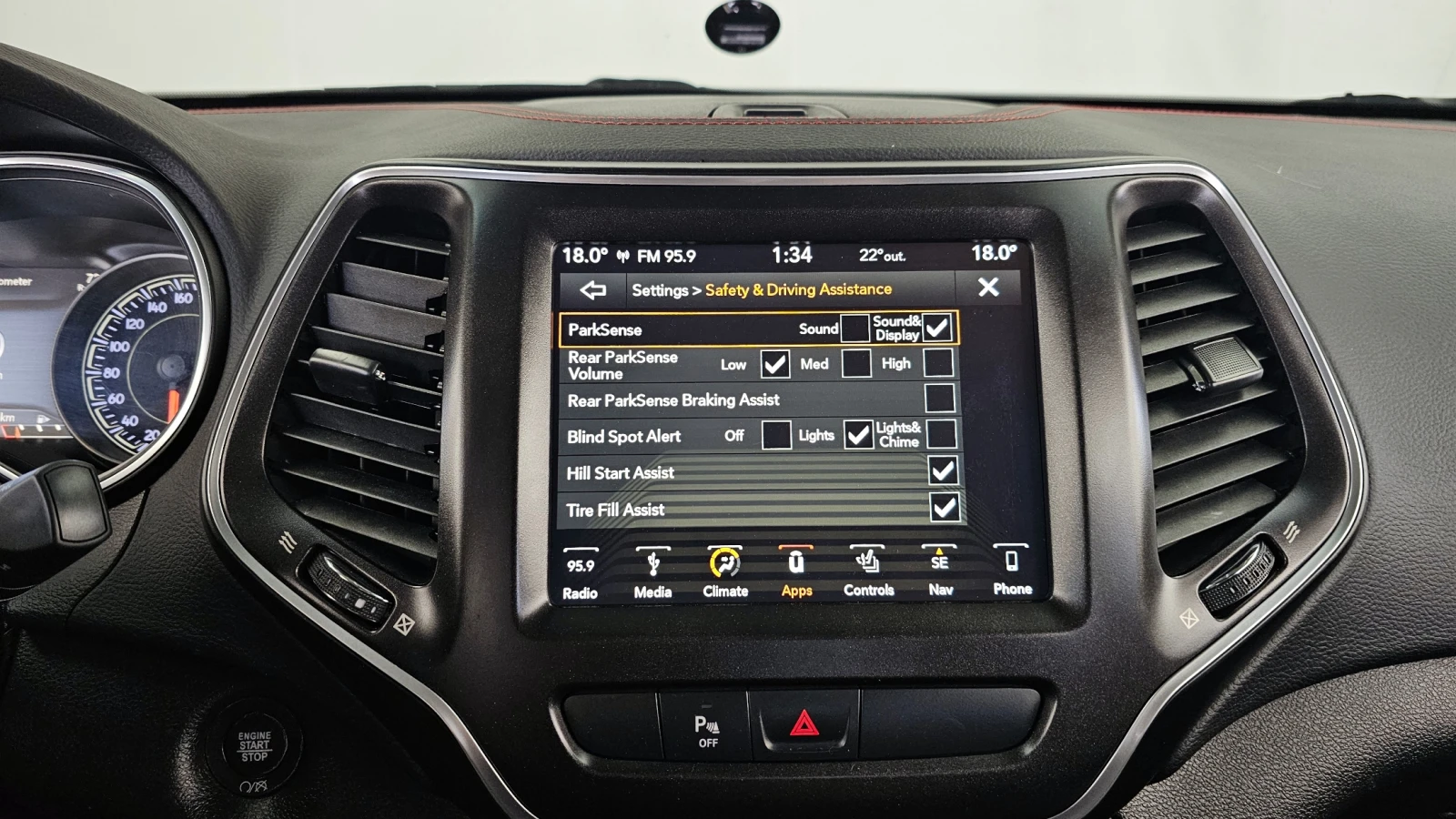 Jeep Cherokee TRAILHAWK / 3.2 / 4X4 / ОБДУХ / ПОДГРЕВ / ПАНОРАМА, снимка 15 - Автомобили и джипове - 55527347