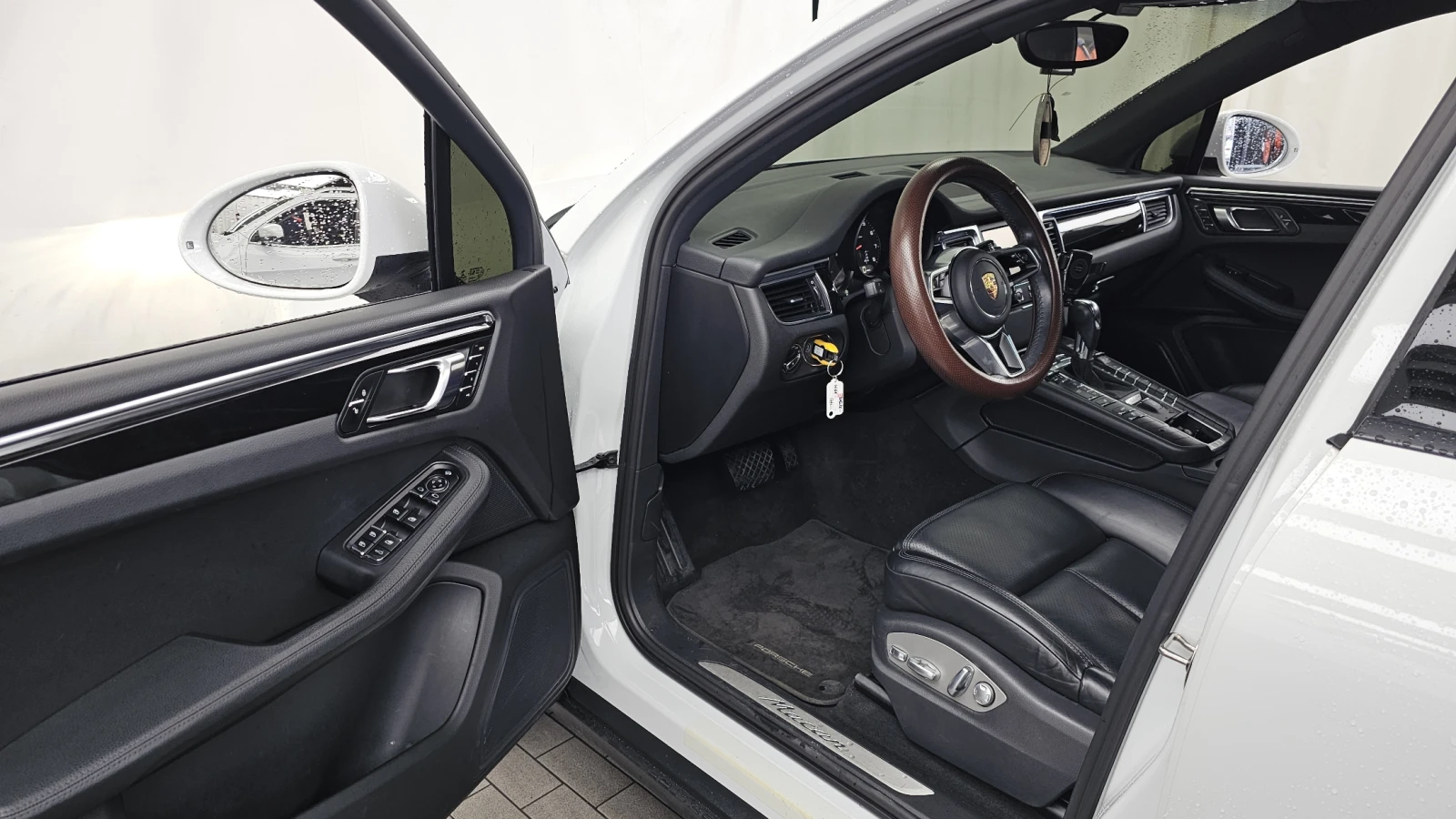 Porsche Macan ЕЛ. БАГАЖНИК* ПОДГРЕВ ВОЛАН* ЛЮК* КРАЙНА ЦЕНА, снимка 10 - Автомобили и джипове - 55608875