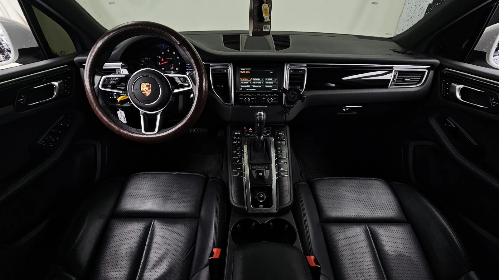 Porsche Macan ЕЛ. БАГАЖНИК* ПОДГРЕВ ВОЛАН* ЛЮК* КРАЙНА ЦЕНА, снимка 7 - Автомобили и джипове - 55608875
