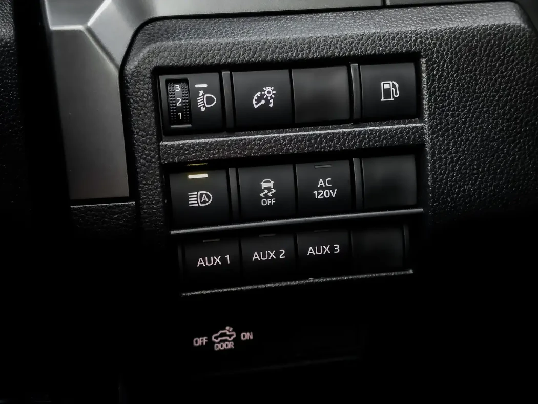Toyota Tacoma HYBRID| TRD OFF-ROAD| COOLED&HEATED SEATS, снимка 8 - Автомобили и джипове - 55799865
