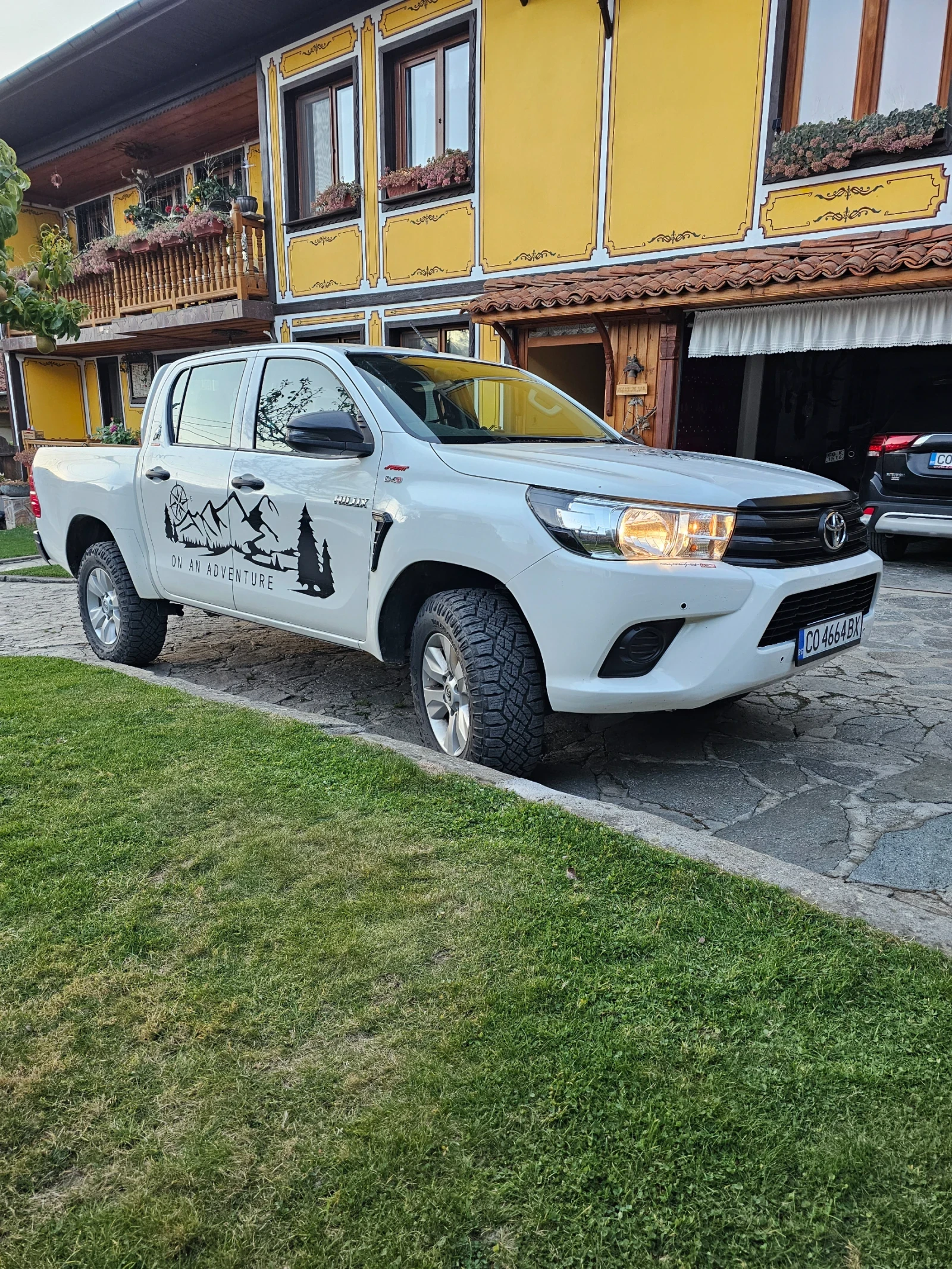 Toyota Hilux, снимка 5 - Автомобили и джипове - 56741668
