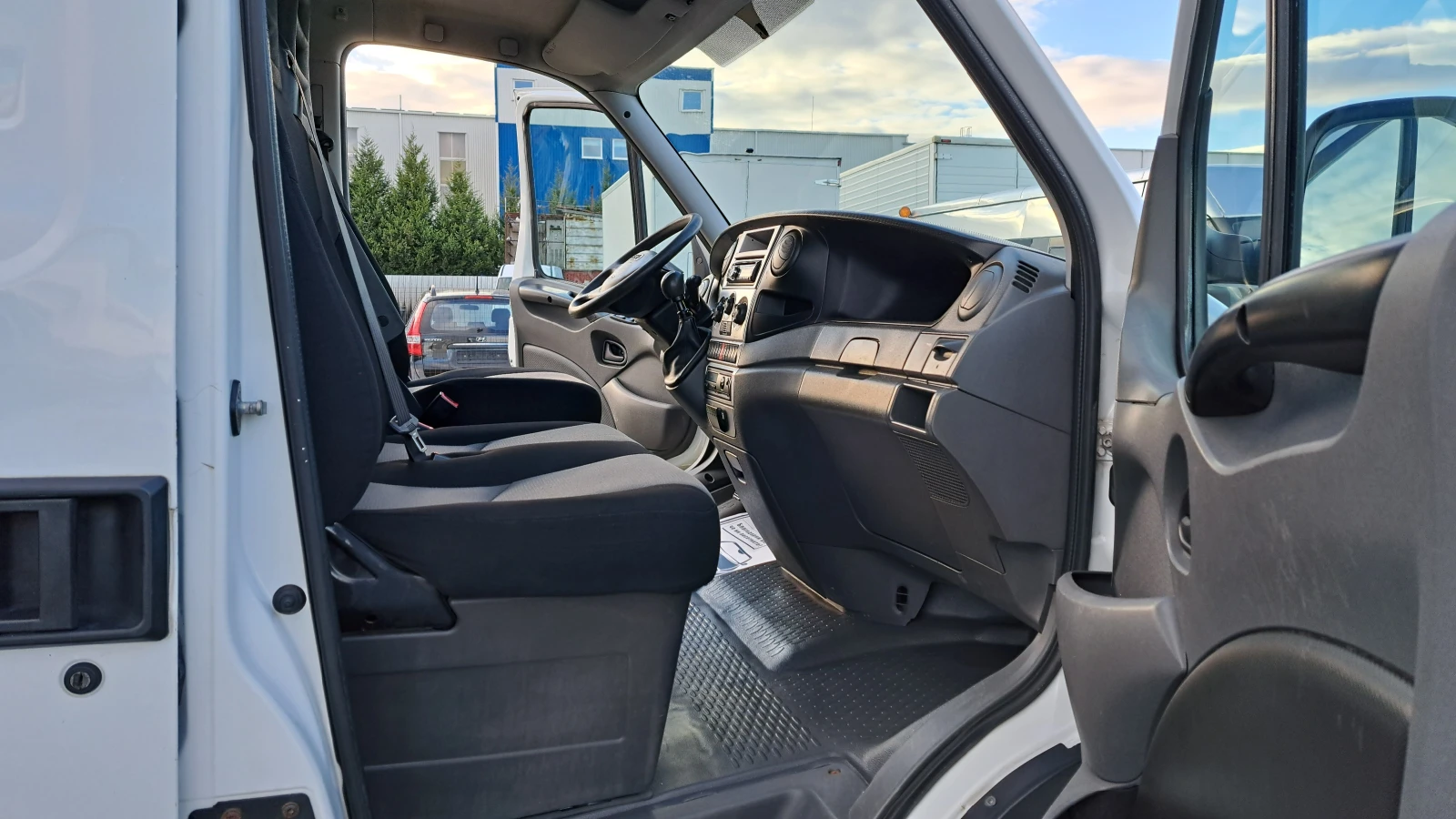 Iveco 35S18 3.0TDI-177PS/6ск/КЛИМАТИК  - изображение 9