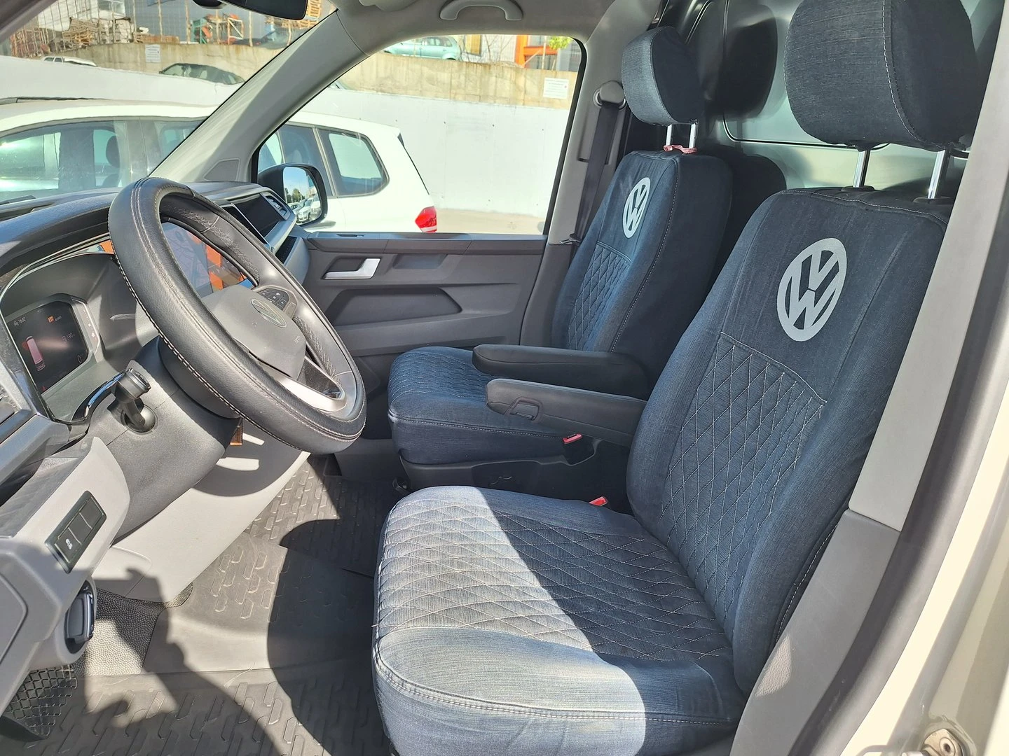 VW Transporter, снимка 5 - Бусове и автобуси - 55308141