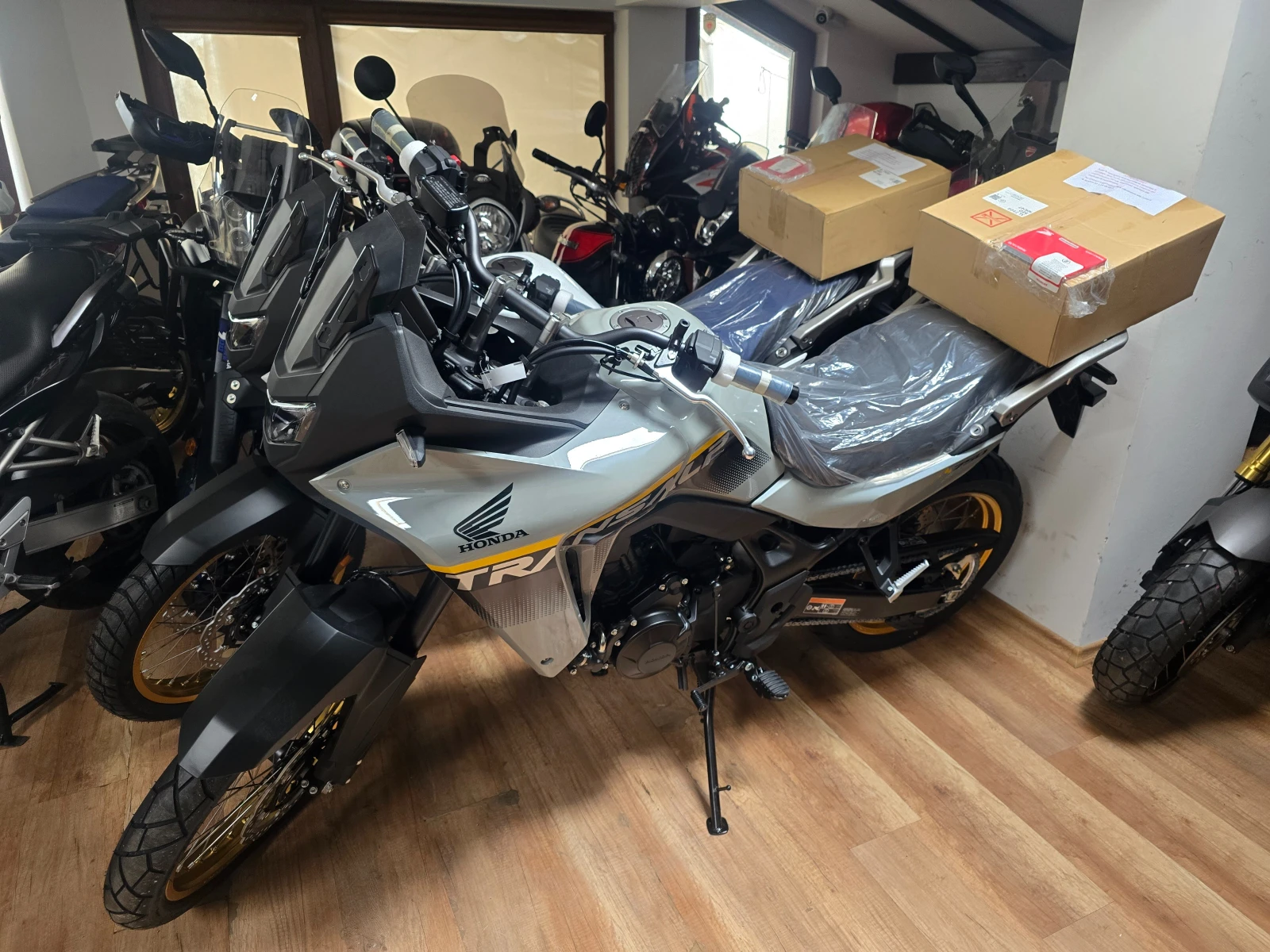 Honda Xl 750 Transalp  New km.0!!!