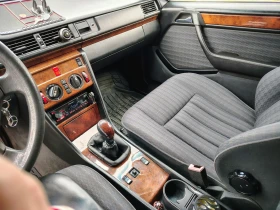 Mercedes-Benz 124, снимка 17