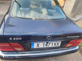Mercedes-Benz E 200 Kompressor, снимка 10