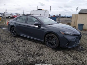������ Toyota Camry