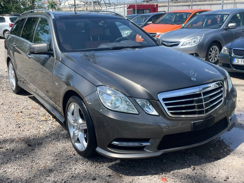 Mercedes-Benz E 500 AMG//4-matic//SWISS//ТОП ИЗПЪЛНЕНИЕ, снимка 3 - Автомобили и джипове - 47363665