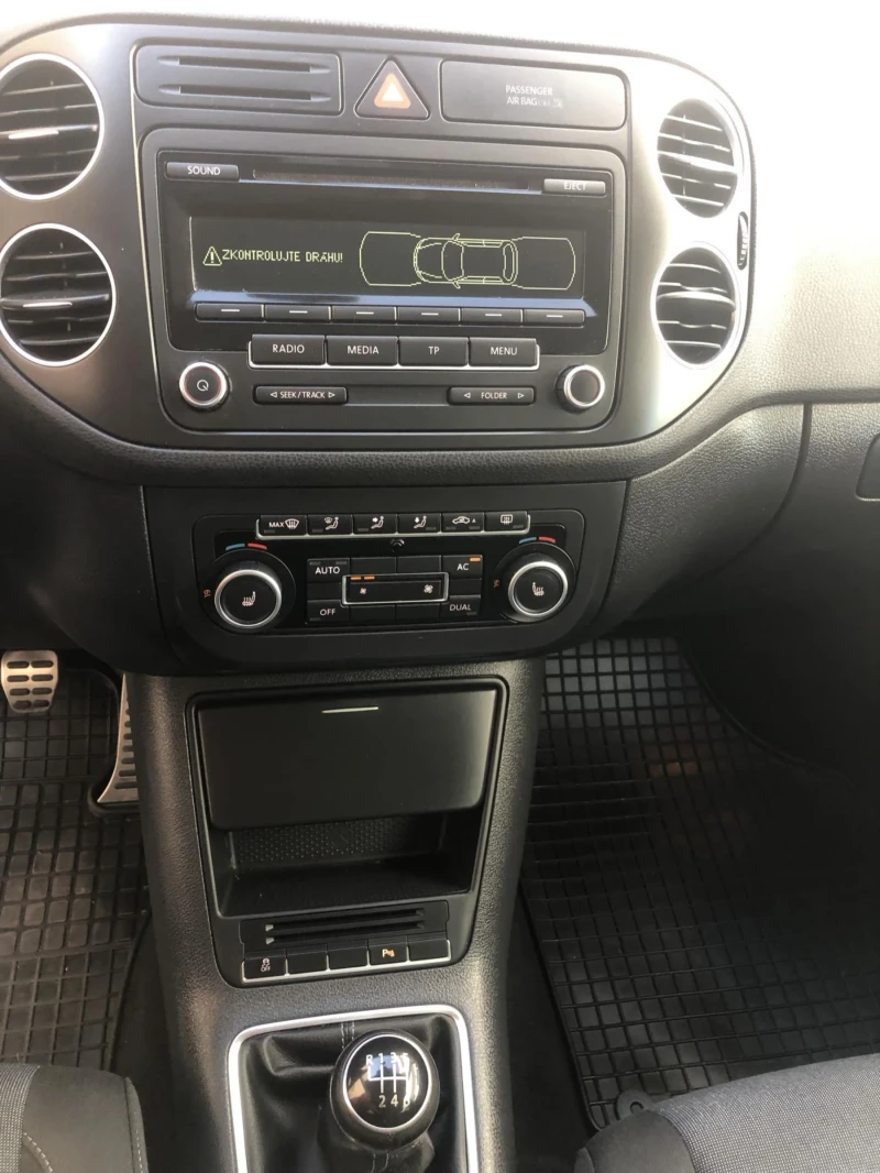 VW Golf Plus 2.0 Tdi, снимка 9 - Автомобили и джипове - 47889519