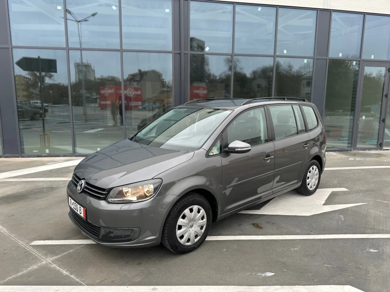 VW Touran * ПОДГРЕВ* УНИКАТ* БЕЗ ЗАБЕЛЕЖКА* , снимка 2 - Автомобили и джипове - 48352495