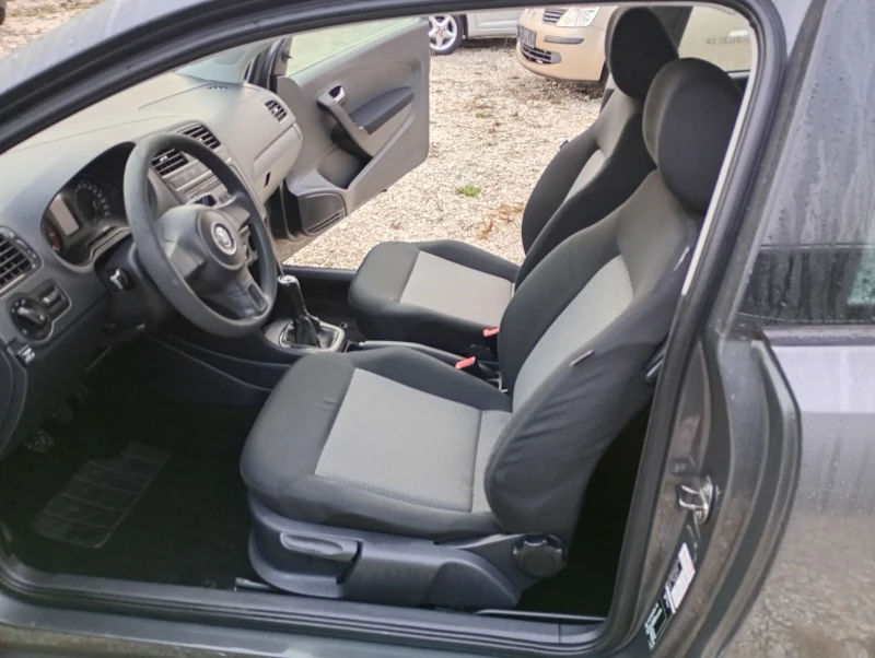 VW Polo 1.2i, снимка 8 - Автомобили и джипове - 48204050