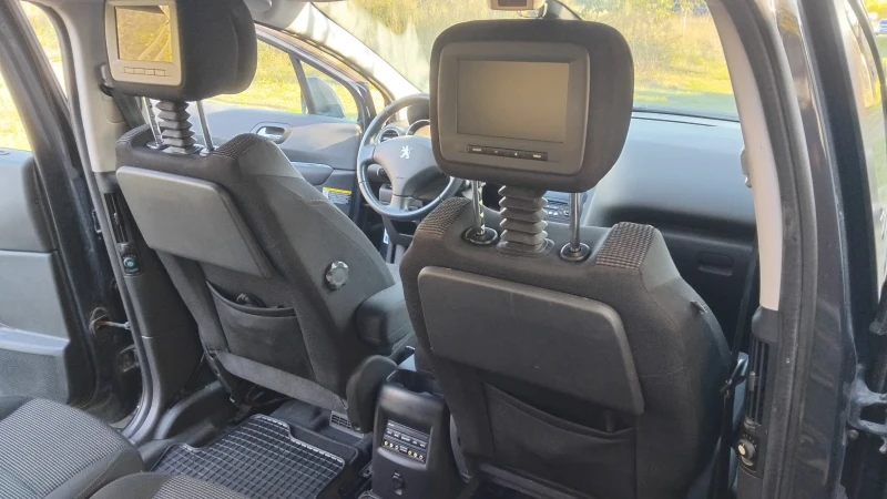 Peugeot 5008, снимка 9 - Автомобили и джипове - 52723595